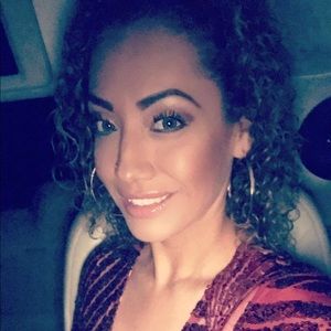 Meet your Posher, Nidia